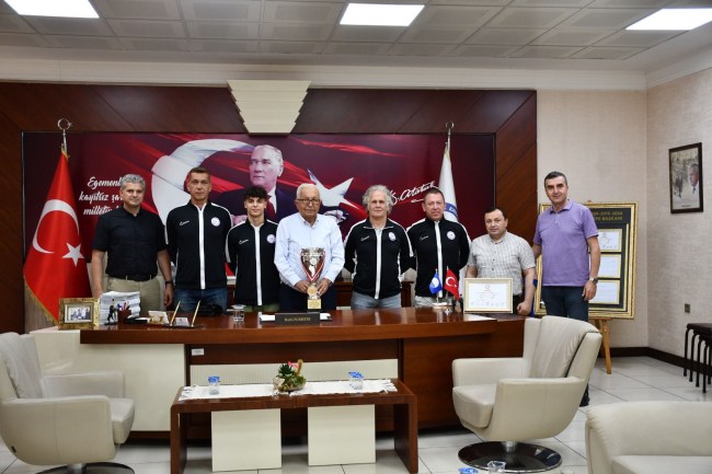 Paravolley Türkiye Şampiyonu Başkan Posbıyık’ı ziyaret etti.