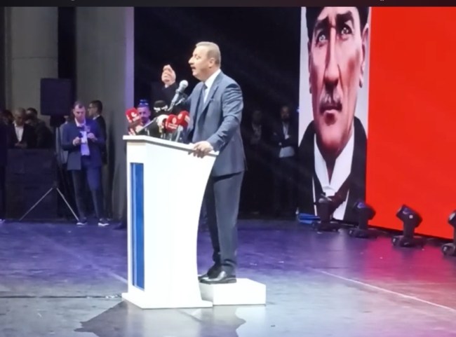 Yavuz Ağıralioğlu Anahtar Parti'yi ( A Parti ) kurdu.